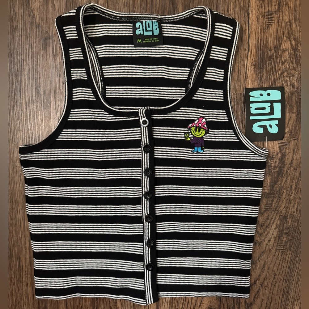 A.LAB Roscoe Black & White Stripe
Button Up Crop Tank Top Size Medium